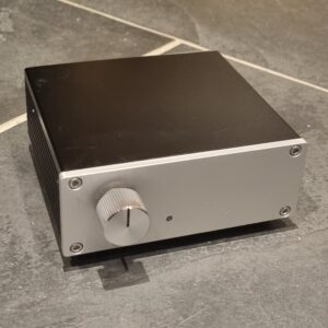 Ultralow Noise Linear PSU Switchable Voltage 2.5A